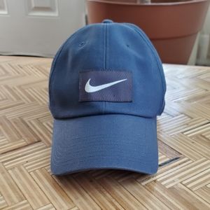 Nike dri-fit baseball hat